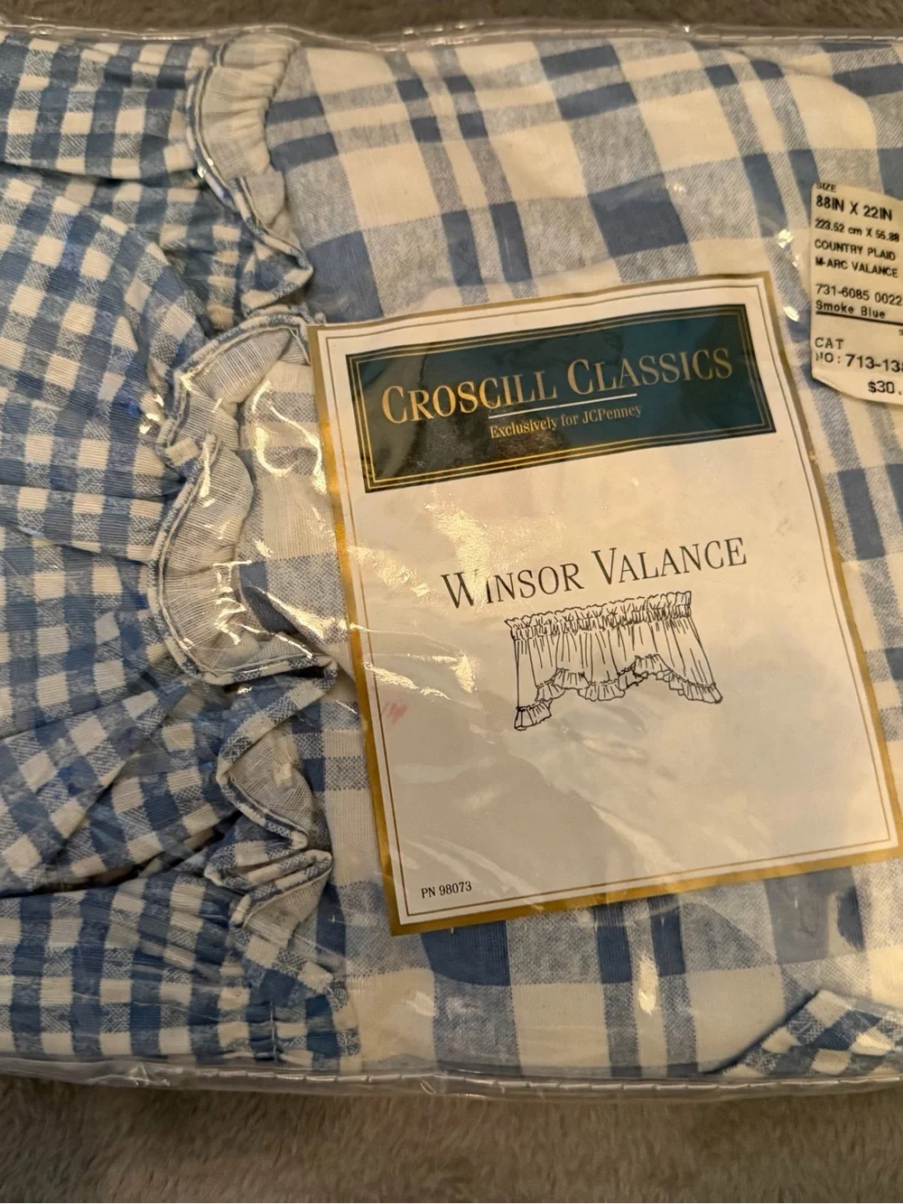 Croscill Classics  Winsor Valance 88 X 22 Country Plaid New